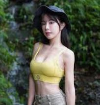 资讯页卡片稳重